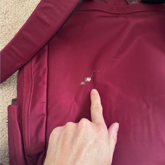 Tumi- Burgundy Red Voyageur Calais Nylon Computer Commuter Backpack - Picture 5 of 6